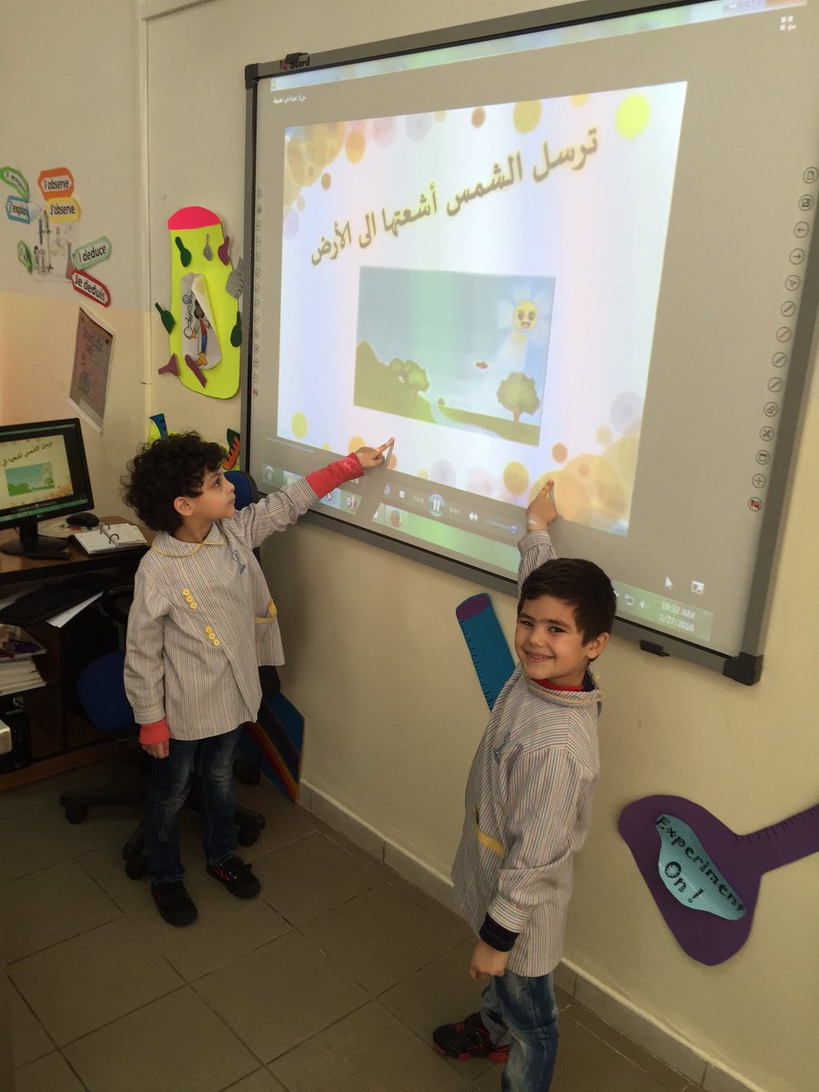 mazloum_lina's tweet photo. #تجربة#ترقب#ملاحظة#اكتشاف..متعلمو الروضة الثالثة في دوحة المقاصد يرافقون نقطة المياه في رحلتها داخل مختبر المدرسة. https://t.co/99sl7H4ECh