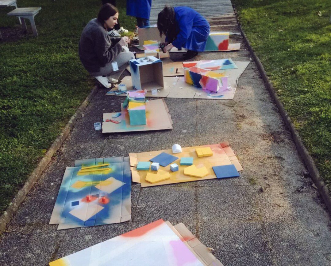 DraftAndCraft's tweet photo. On vous dévoile notre robot Gamma à 14h place Royale #BeThere https://t.co/AGbV9Ec891