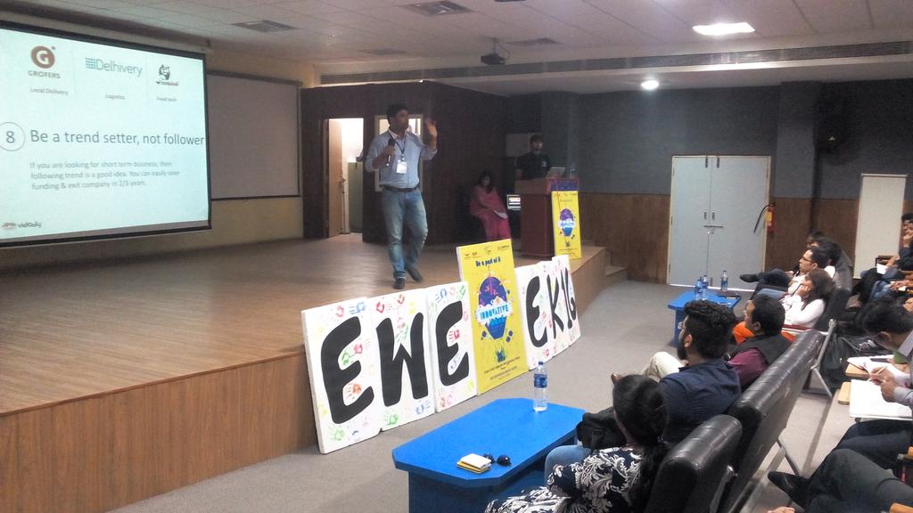 AcropolisIndia's tweet photo. #EWeek2k16 #NEN #Acropolis #Srijan #FortifyingSVMU #MrSubratKar #StudentMentor #One2OneMentoring #Learning #LageRaho https://t.co/lu6DFs7FEO