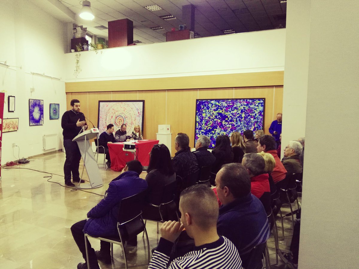 PSOE_Maracena's tweet photo. Comenzamos la Asamblea con motivo de la consulta a la militancia sobre el acuerdo para un gobierno de cambio @PSOE https://t.co/CcyGS1nI2Z