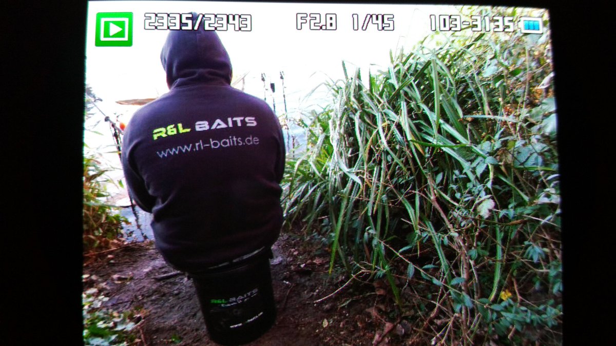 BaitsLive's tweet photo. Love the cold Weather :). I hope the night bring me some big fish 😎. #Carp #Fishing https://t.co/PBQCJcQc0L