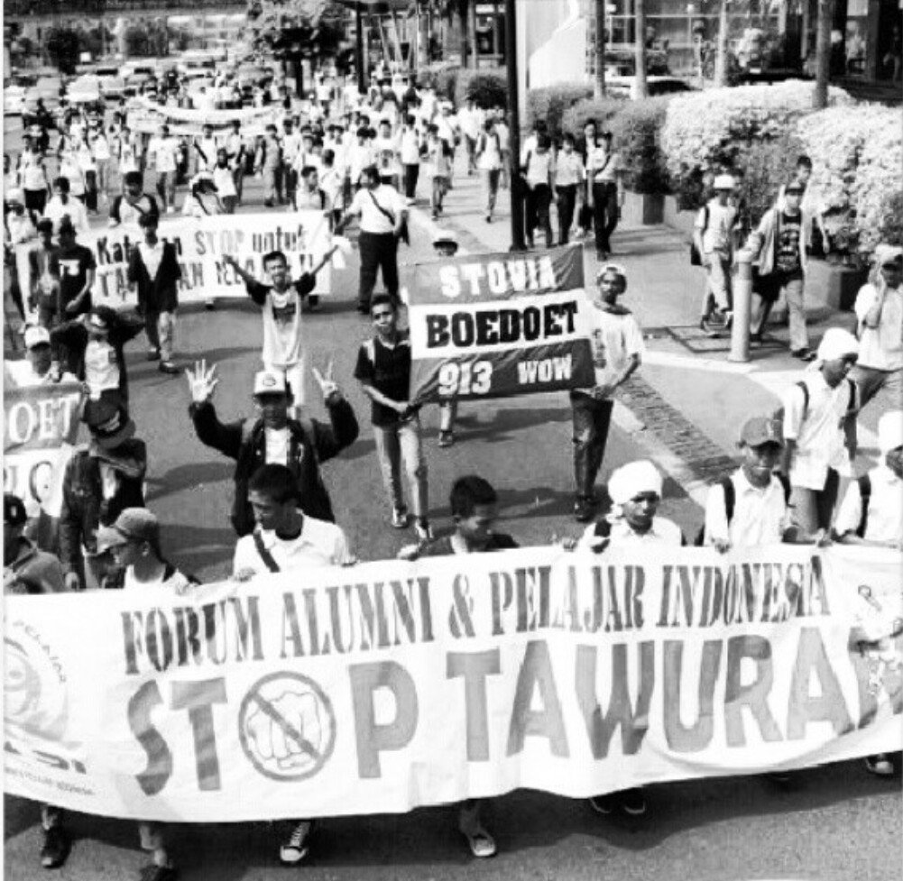 Oh iya 1 lgi yg perlu kalian Ingat ! kita pernah memulai peperangan dan kita jga pernah mengakhiri peperangan! #1908