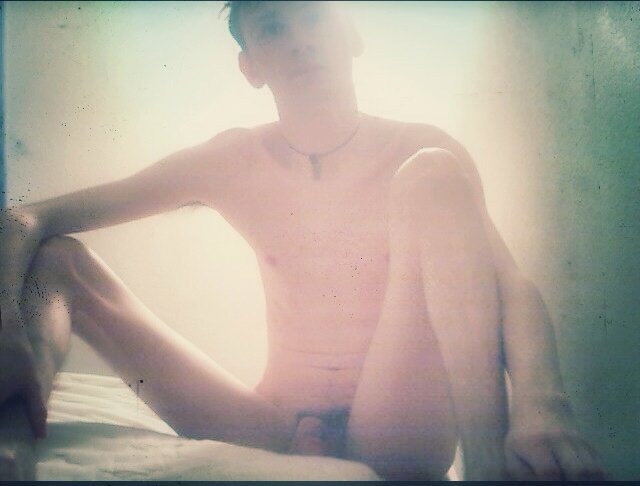 Flash Back Friday: #teenage me #bigdick #twink #bigcock #massivecock #teenselfies #teenboy #nudist #dilf #HornyTeen