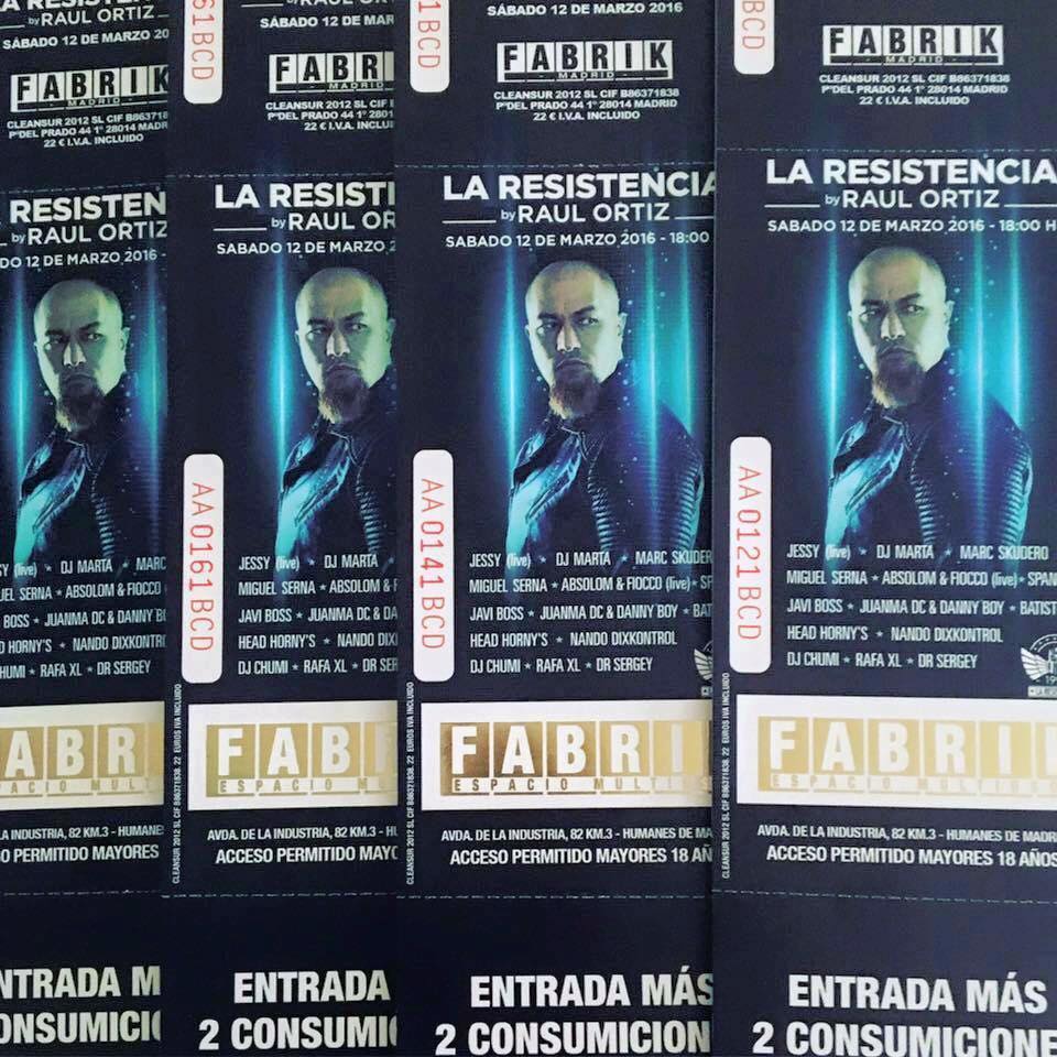 fabrikdiscoteca's tweet image. Dale a "RT" y escribe la fiesta que te apetece de las 2 &amp;amp; gana la doble !!