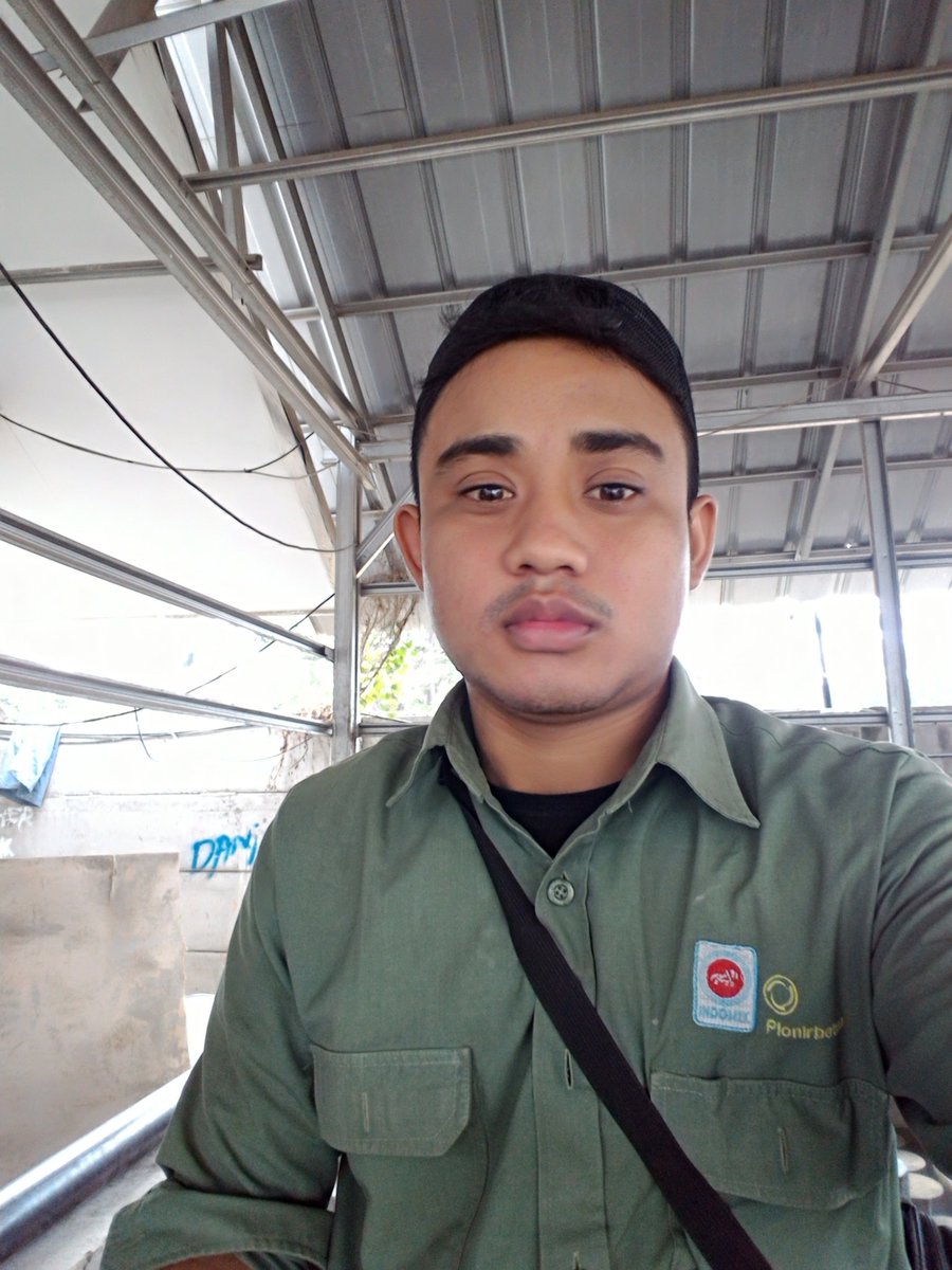 rezaOD's tweet photo. Hard work buat ke hard rock https://t.co/MBDVh0FiBw