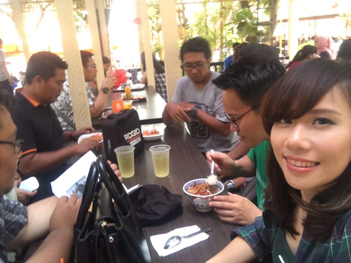 Kelar shooting bareng <a href="/MadjidAkbari/">AKBARI MADJID</a> di dufan tadi.. Skrg heading to Central Park. See you there, 7 sharp yak!