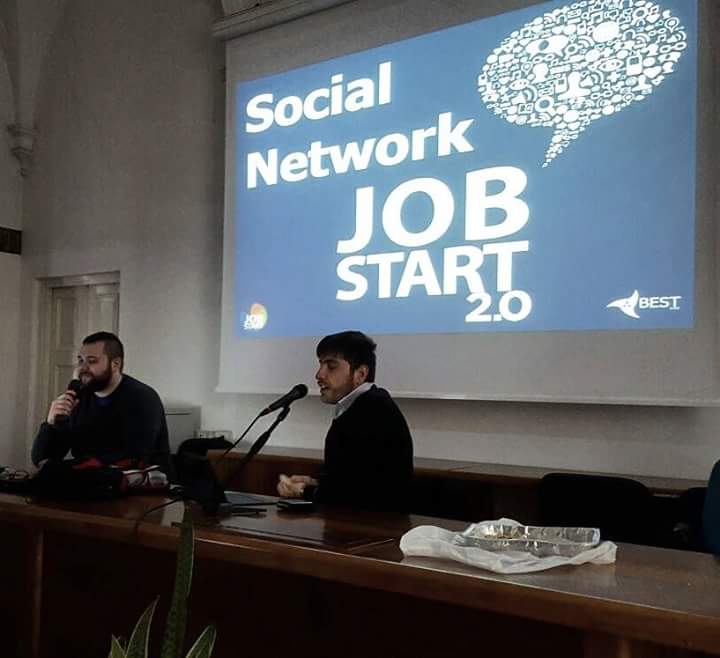 BESTRome's tweet photo. Training Day per organiser di #BESTJobStart. Presentazione sull'uso dei Social Network #BESTRome https://t.co/pQmYX3IX6c