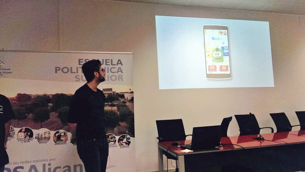 CatedraTEF_UA's tweet photo. Salvemos a los osos polares con @binder_game. Una solución #HackForGood. Suerte equipo! #H4G_ALC https://t.co/vFFcjuDxWU