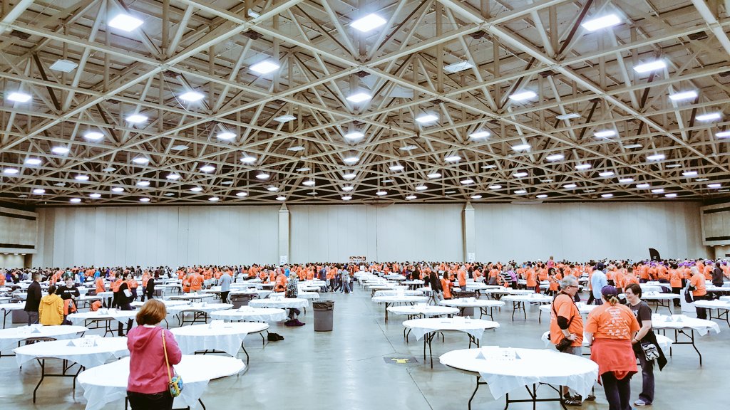 BearBenefits's tweet image. Guinness Book of World Record attempt: Most sandwiches made at one time. @TangoTabDallas @MSC_Dallas #tangotab #live