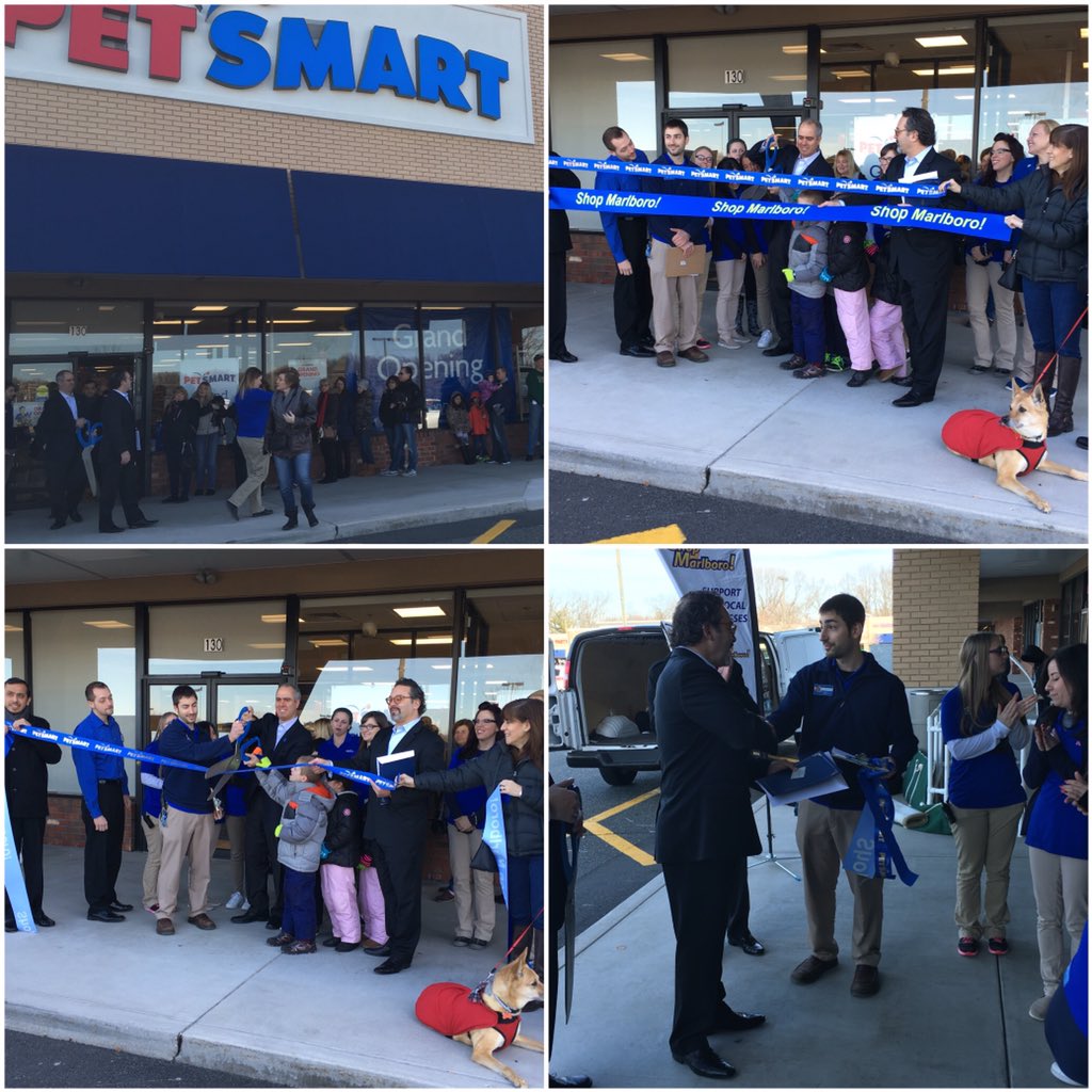 nicolebcarr's tweet image. Grand Opening- Store 2556 #marlborograndopening #inspiredbypets @CgorgaGorga