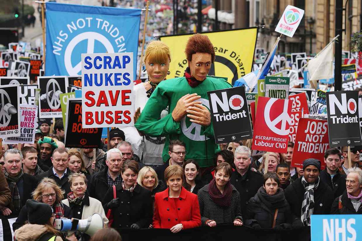 HackneyAbbott's tweet photo. Solidarity with all today's #StopTrident marchers. Biggest anti-nuclear march in a generation @jeremycorbyn @CNDuk https://t.co/i68R0V61Qh