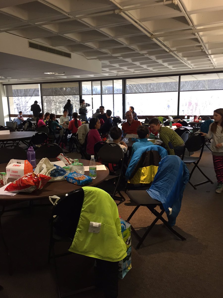 improvado's tweet photo. Down time in the elementary room https://t.co/YpMDk2kOdf