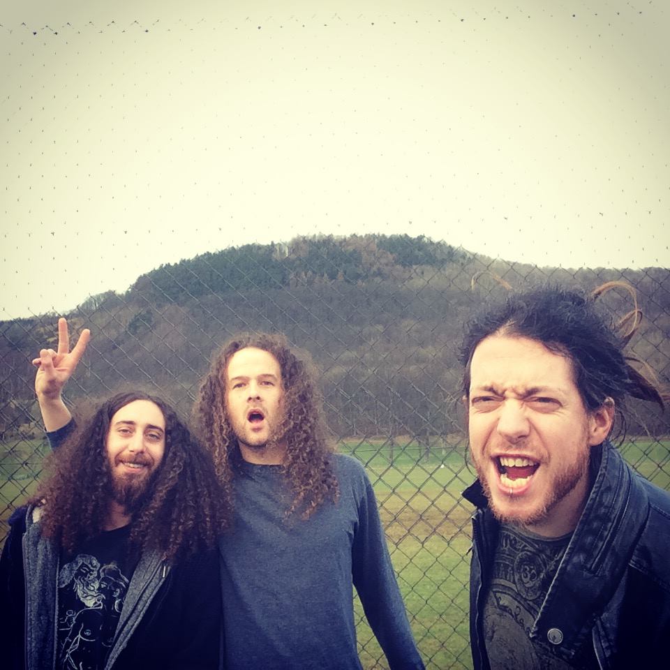 Big thanks to everyone involved in last night's gig in Aberdeen! Good Times!
#gig #riffs #Scotland