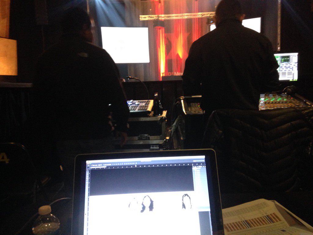 CFMEDIUM's tweet image. Ready 2 Rock! #TEDxMexicoCity @TEDxMxCity