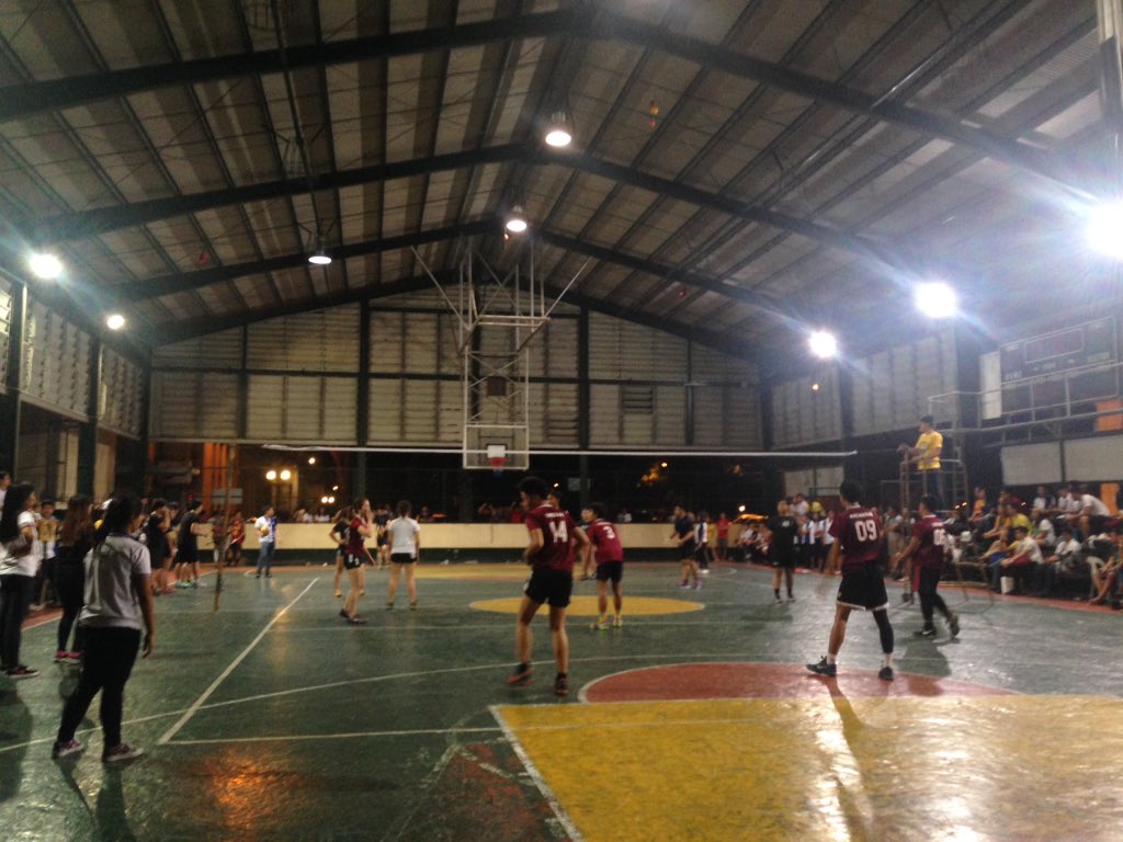ust_absc's tweet photo. The Arcade: Sportsfest Volleyball Finals now happening at the P. Noval court!
CA vs Pol Sci
#TheArcade2016 https://t.co/HThytURtPQ