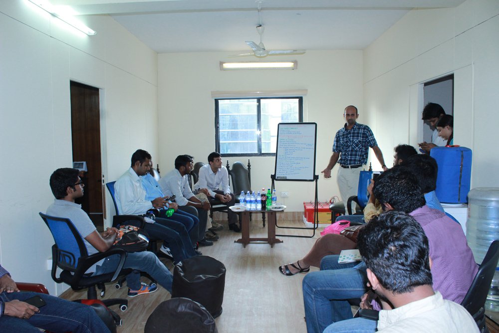 Mohanngapp's tweet image. targeting the right audience with your content, your products, and your services #digitalcpc #10xcontent #socialbeat