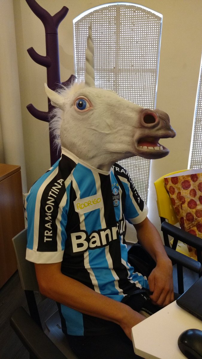 Rodrigomachados's tweet photo. Que comece o segundo dia! #FGjam #PoaServiceJam @poaglobaljam https://t.co/c3kx9KtEy6