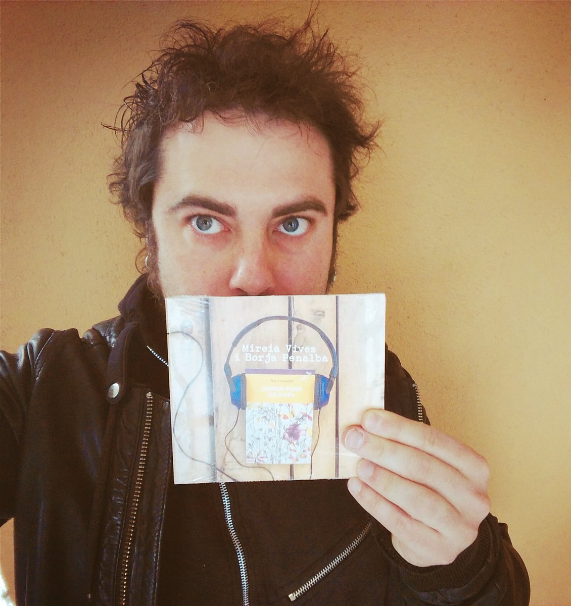 davidcc_01's tweet photo. He sortit #ForadeMapa i m'he trobat l'amor en forma de disc. @BPenalba @ouiearap musicant @roccasagran https://t.co/532VpFqQzx
