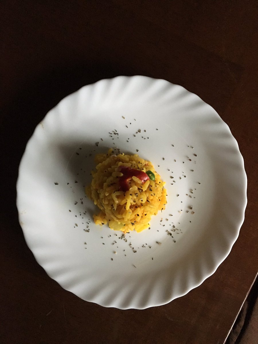 Nazendeli's tweet photo. Paella con zenzero e basilico
#Masterchef https://t.co/fbRzj3jw7N