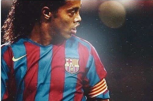 LaAcademiaSC's tweet photo. "La magia del fútbol solo la hacen los que creen en si mismos" Ronaldinho 👏 https://t.co/5p8dXcZiq6