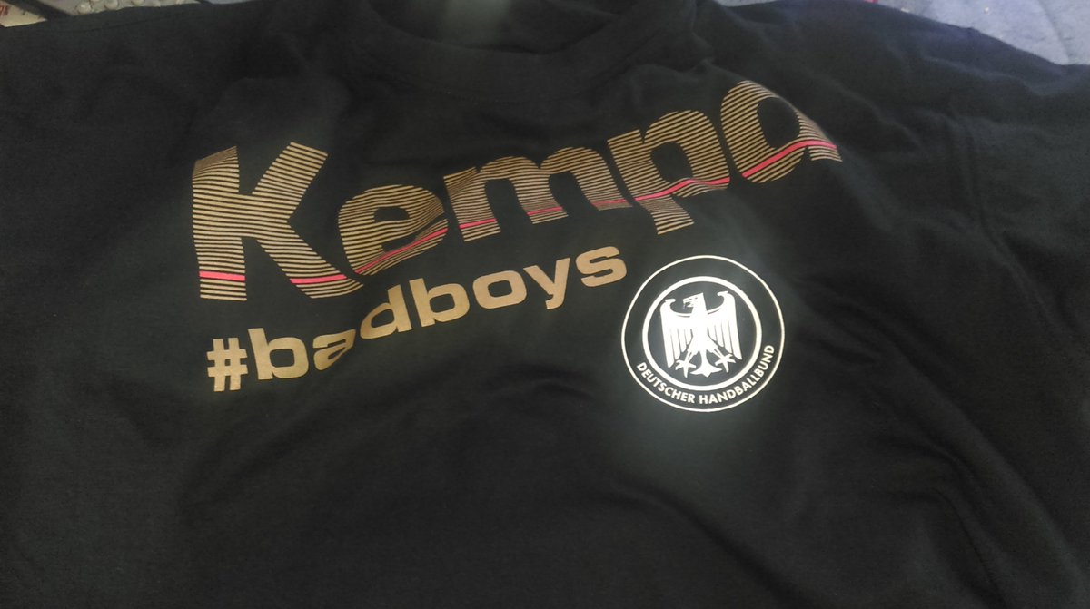 Marcel629's tweet photo. #badboys @handballwolff @FabianBoehm2 @martinstrobel @PaulDrux @DHB_Teams https://t.co/5i7oHiqj7D