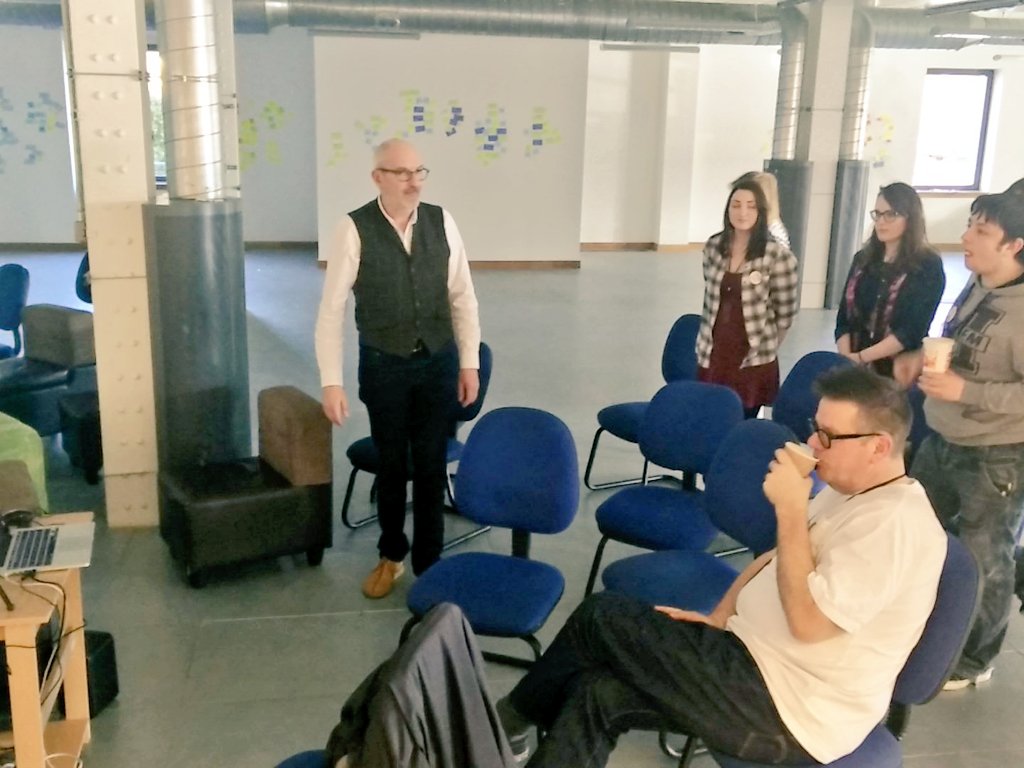 GSJDundee's tweet photo. Triple Skype with @GSJAberdeen and @GSJGlasgow again #bondingsesh #GSJam #GSJDundee https://t.co/Pv43Ptsk2k