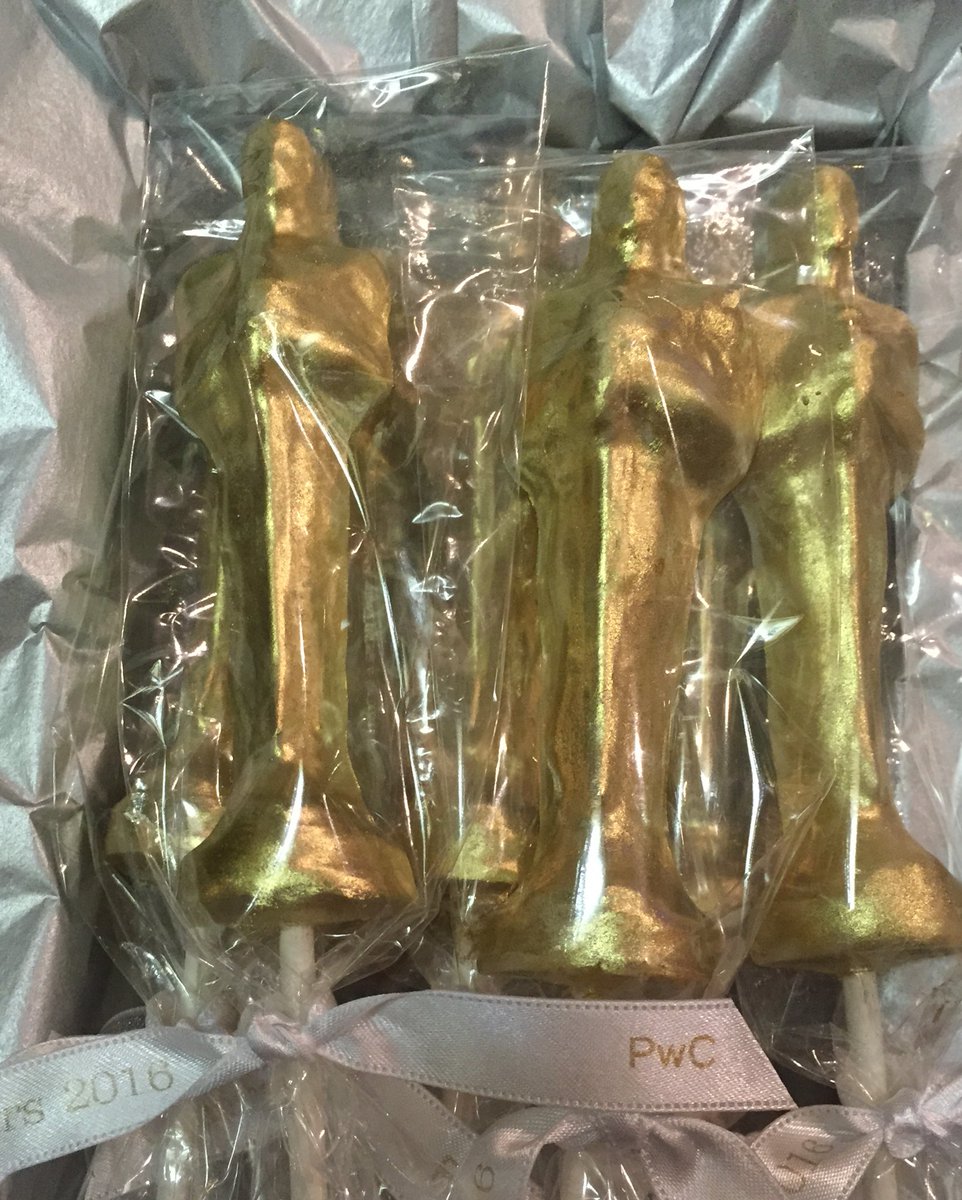 Cupcake Caps tweet media