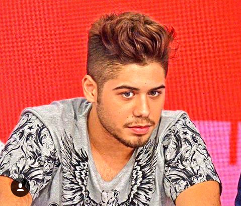 yneescamara's tweet photo. #Meu Príncipe 👑
#Minha vidinha.
#Te amo.❤ https://t.co/daFpec67AY