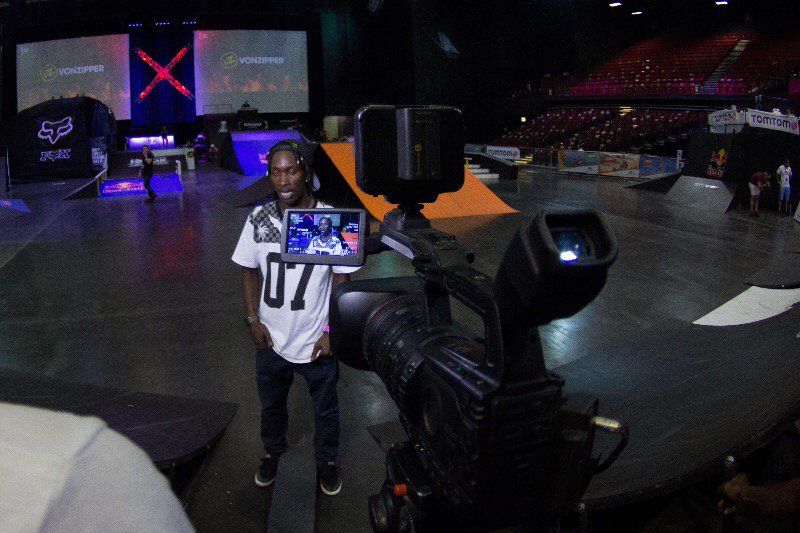 <a href="/KhuleNgubane/">Khule Ngubane</a> talks #skateboarding and positive change for @SABCNewsOnline here at <a href="/Ultimate_X_/">ULTX.Africa</a> 
#kdcskate