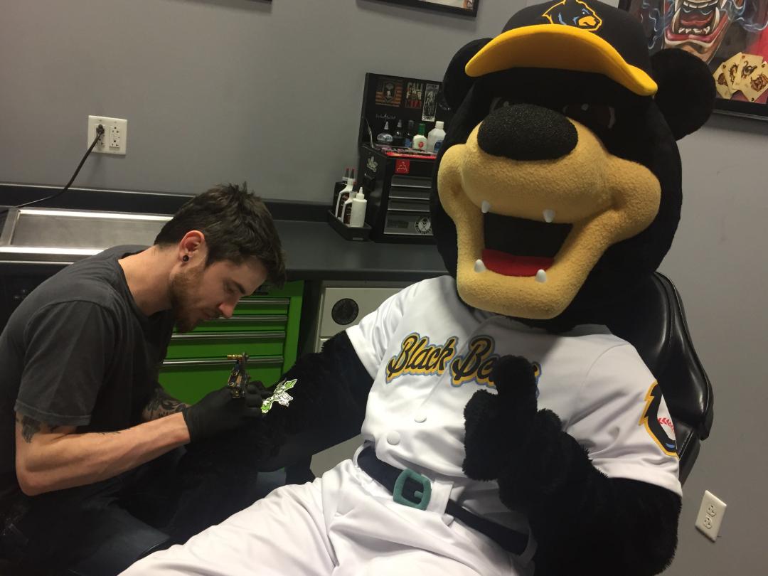 WVBlackBears's tweet photo. .@WeStickAnything BEST. TATTOOS.EVER! https://t.co/9YcD2ARpLk