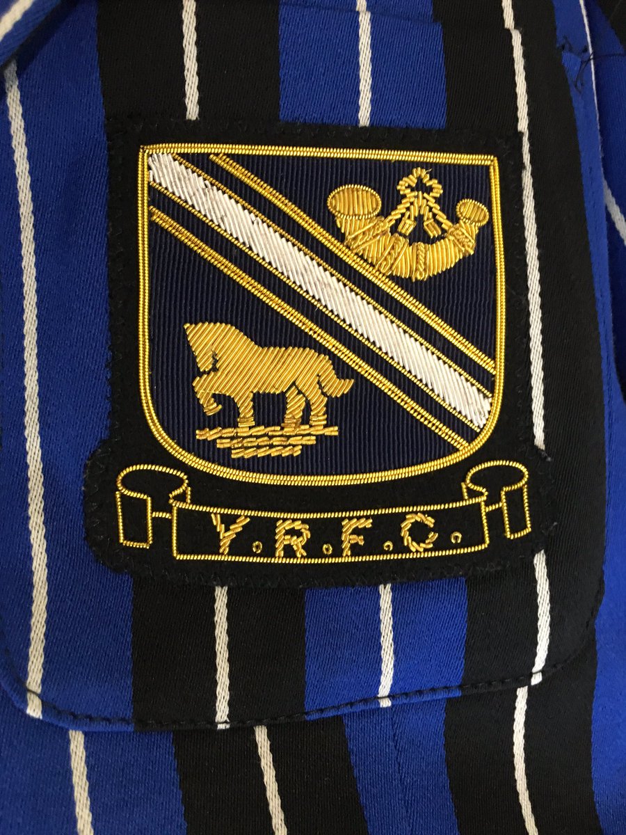 ChrisE's tweet photo. @YarnburyRFC Club colours at twikkers today .. https://t.co/mbeWtJrSK0