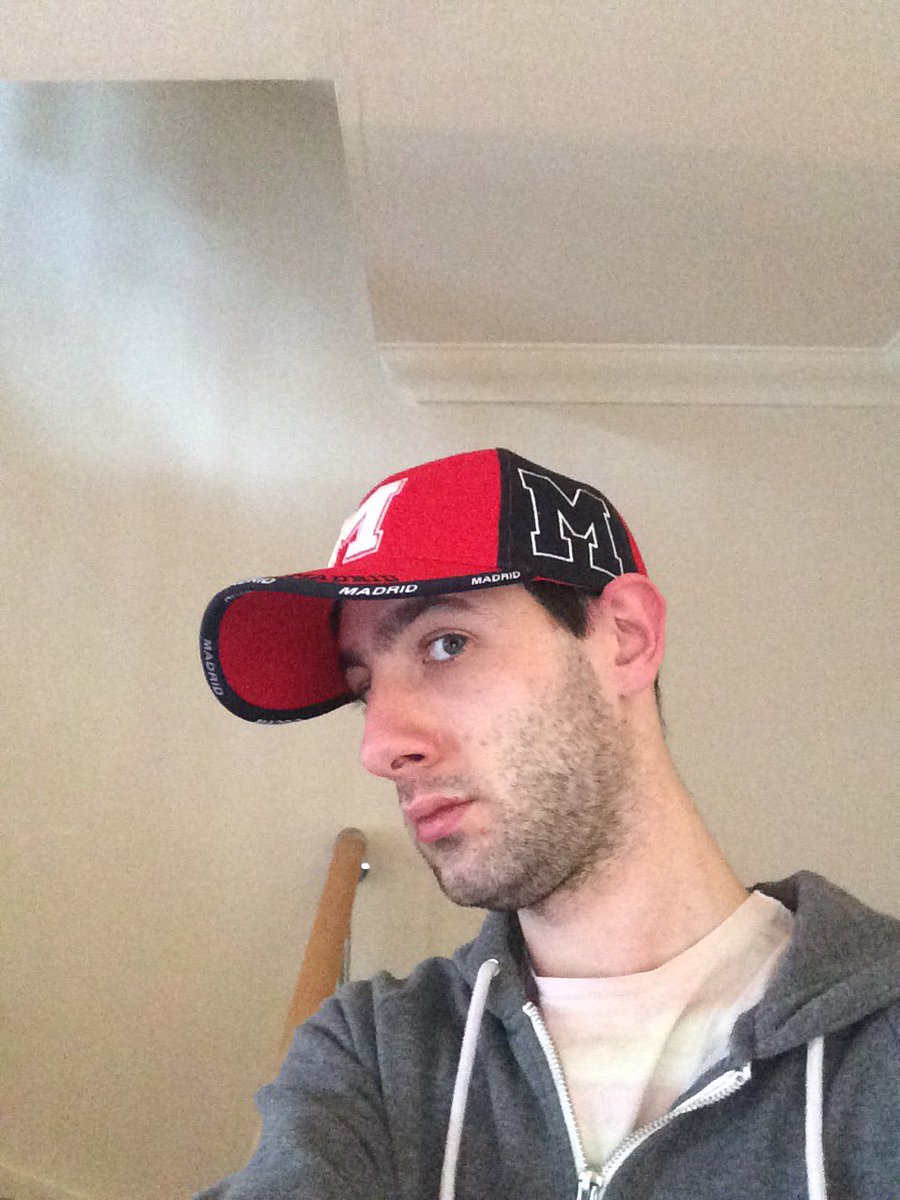 WalkMaltAdams's tweet photo. #LookingDifferent π Trying Something New Today !! βοΈπ±π±π±π±πͺπ https://t.co/DYu2BTgs6m