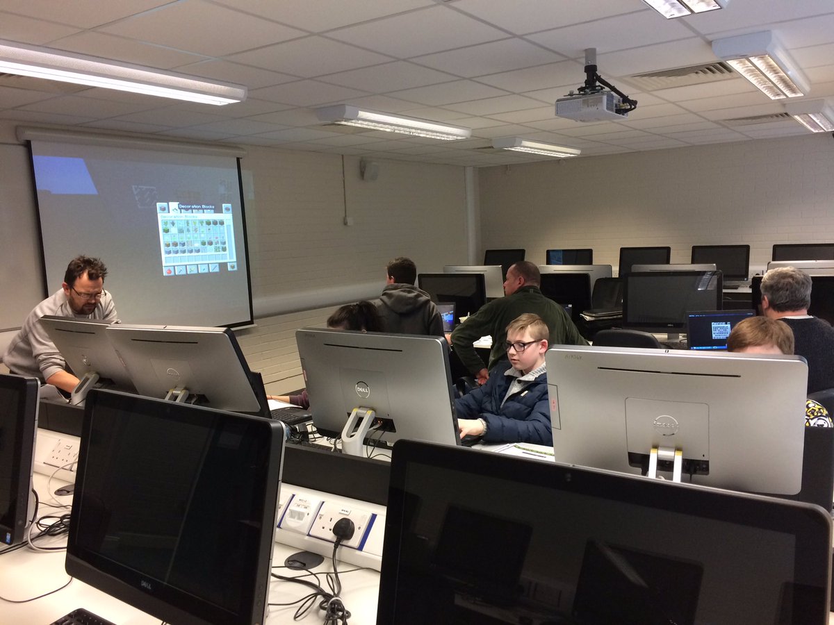 IMHAPPYteam's tweet photo. Paul #experimenting with #minecraft. Great to see all age groups collaborating #stem #adult&teenagers #learning 👏💻 https://t.co/Pu9zVNQYNk