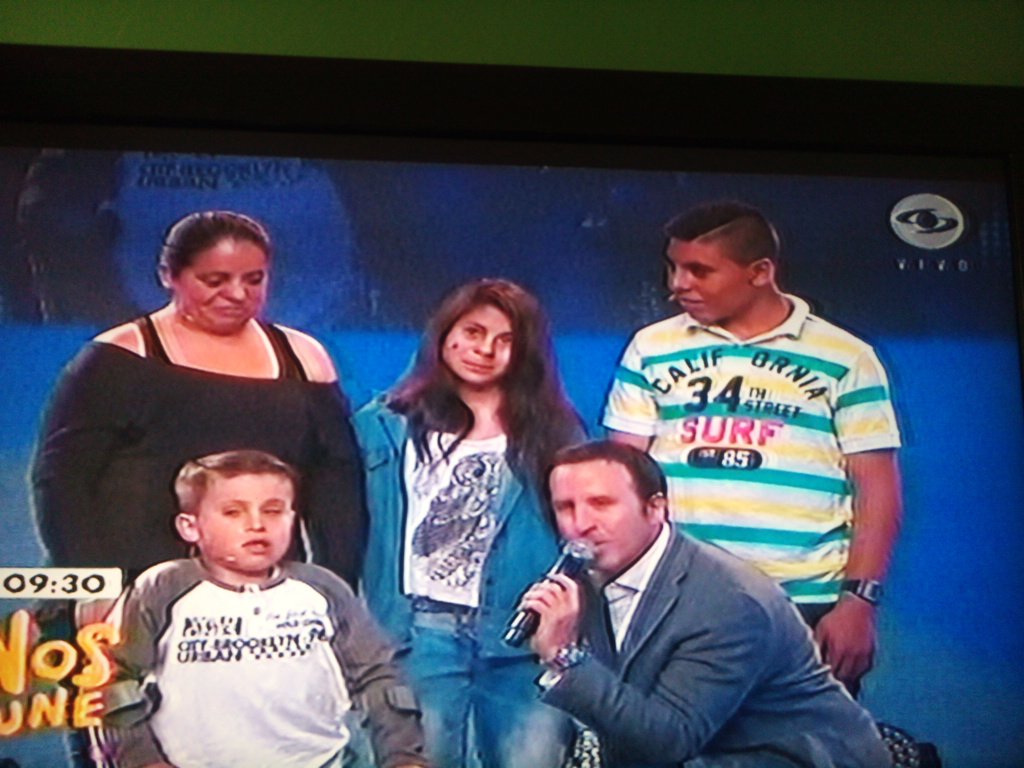 Jimmy_150's tweet photo. #selfiton #TeletonNosUne vamos #luizafernandaw vamos 🙌🙌 https://t.co/tK34xWqn1k