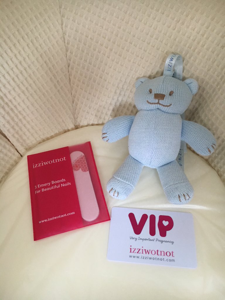 JenniferEccles's tweet photo. Our new Moses mattress arrived from @Izziwotnot and they sent us these lovely little gifts! Thank you! https://t.co/MIu0wOOt1B