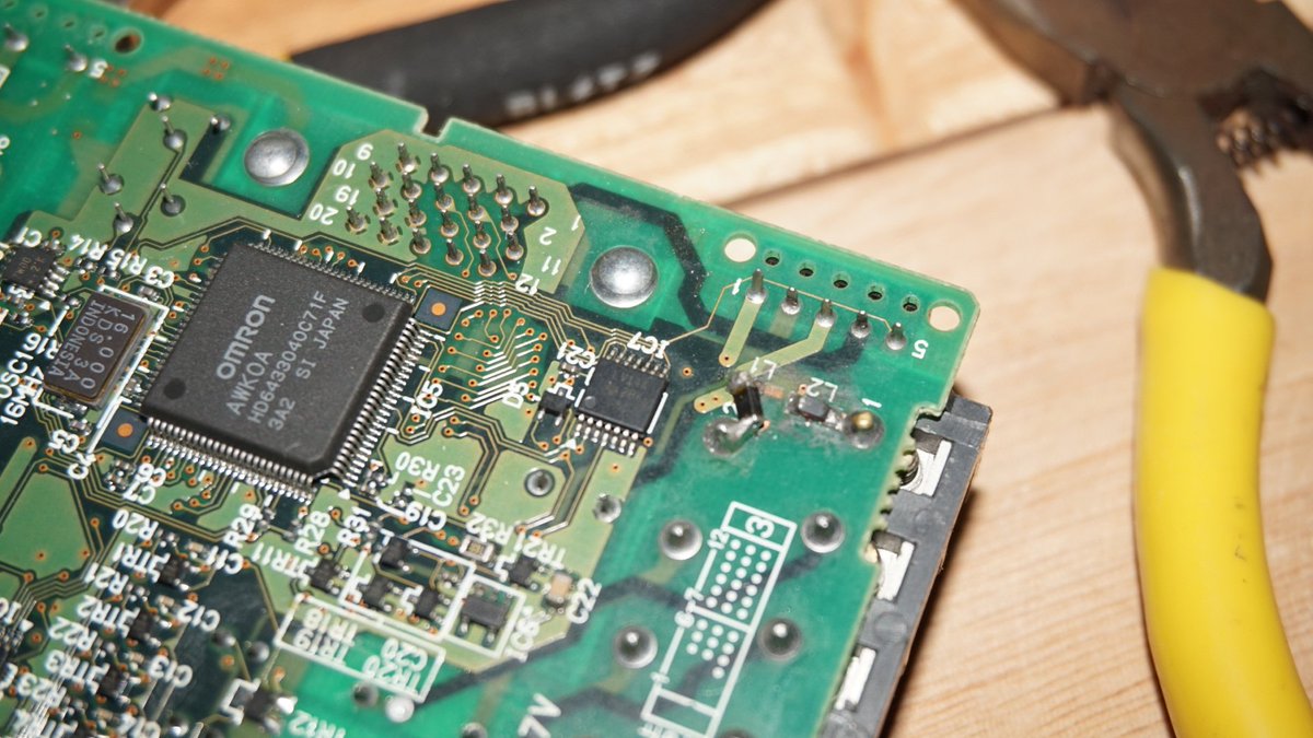 jasaproyekakhir's tweet image. Serpis omron CPM1A duluh.. :v #plc #omron #CPM1A