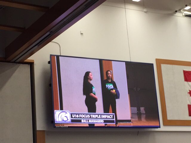 FocusVolleyball's tweet photo. Got to admit, must be pretty cool being up on the big screen. #TWU #volunteers #CIS #volleyball https://t.co/oFWTH7pvfR
