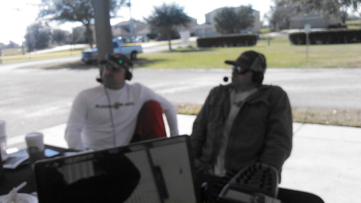 BigandWild's tweet photo. Hanging out with Tim &amp; Chris Seaton from Rugged Cross Hunting Blinds On The Show This Morning! https://t.co/rcCHIi94Wf