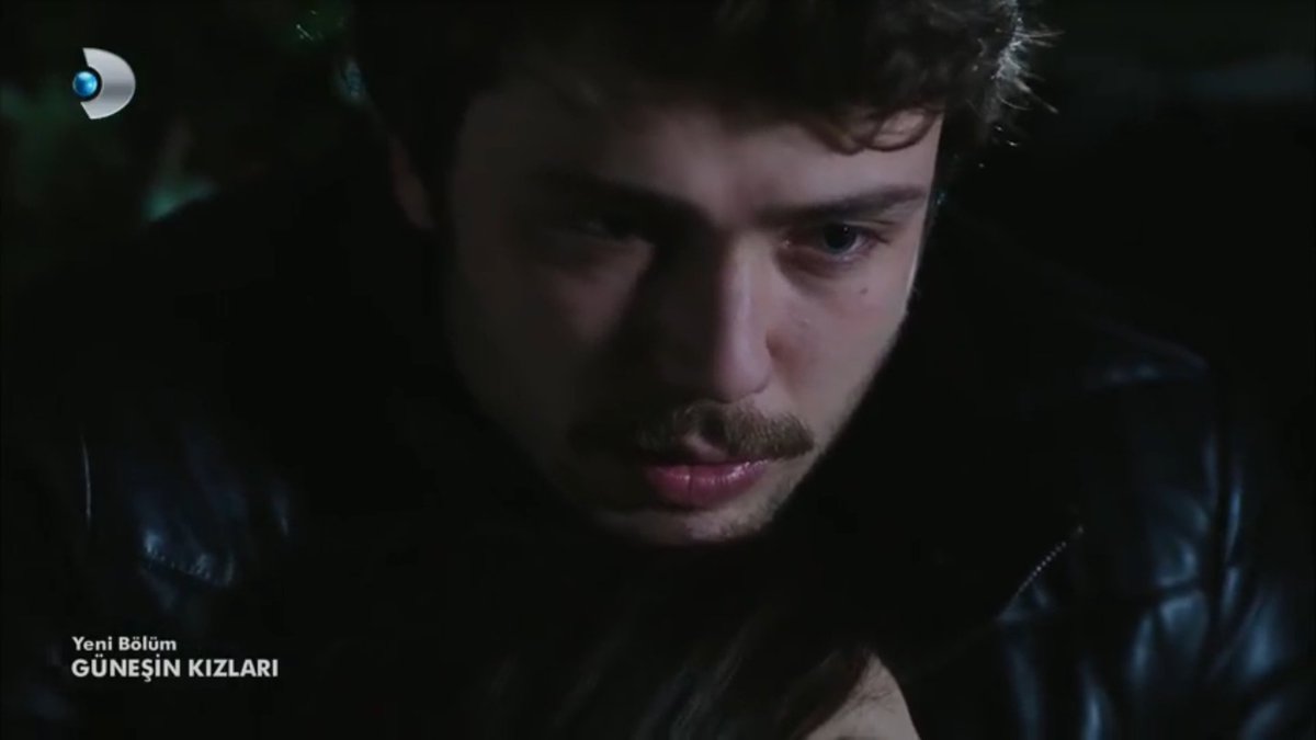DiziciBagyan's tweet photo. "karanlığın içinde kaybolma öyle.."

#GüneşinKızları #TolgaveHandeİçin 👏 https://t.co/tHcCnj5q3K