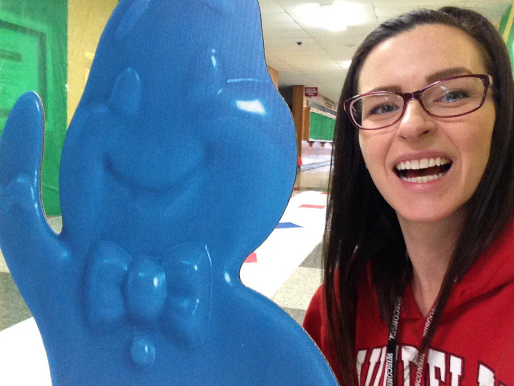 SenoraBray's tweet photo. Decorations for turnabout are almost done! Getting excited! @Block136 @pagaughan #mundypride https://t.co/A3JC7QvVP4
