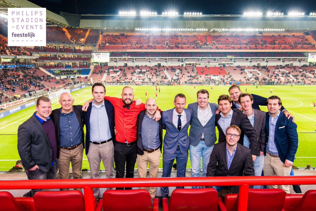 PhilipsStadion's tweet photo. Het is hier altijd een feestje! Je eigen Businessroom huren met vrienden, hoe gaaf is dat! #feestelijk https://t.co/868Tdp4HDm