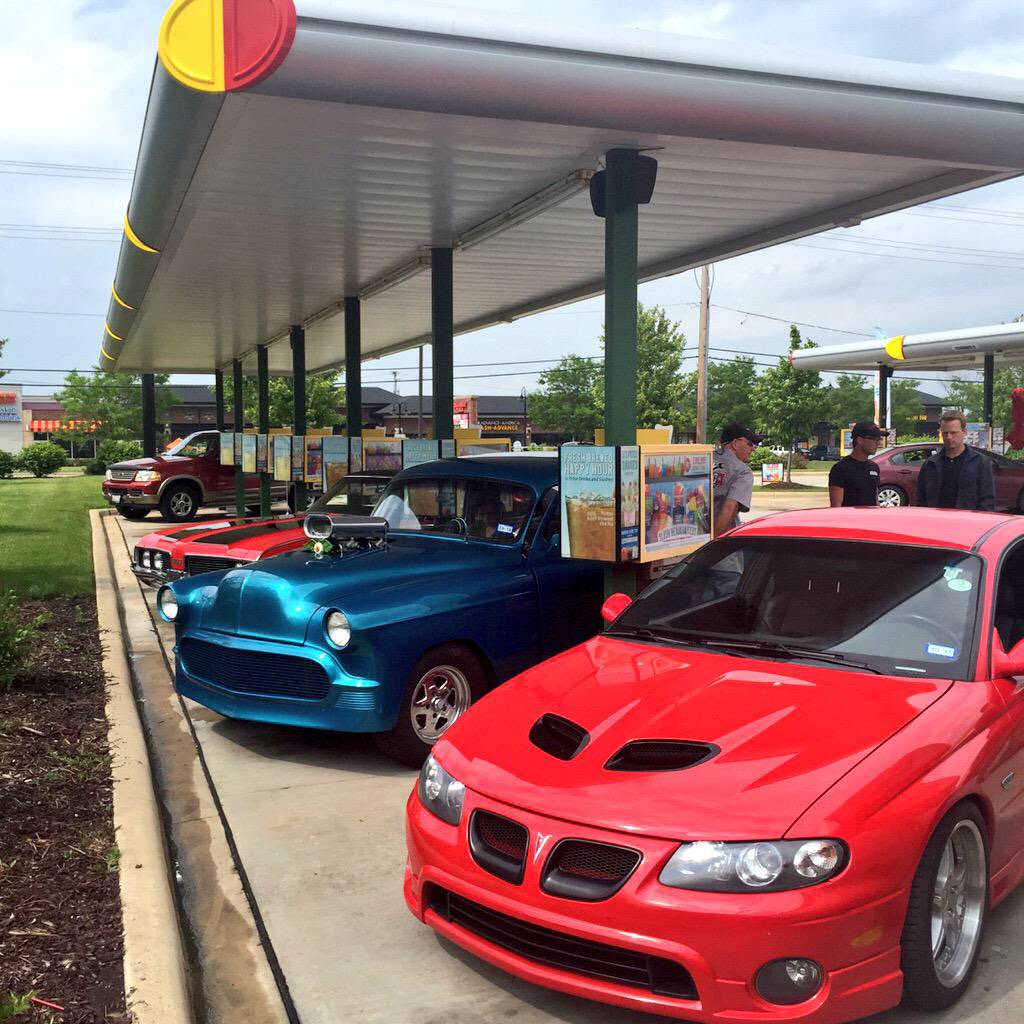 continentaltire's tweet photo. Making plans for #HRPT16. Can't wait for you to see what we're cooking up! #ForWhatYouDo @ryaneversly https://t.co/yC7HgYjuuu