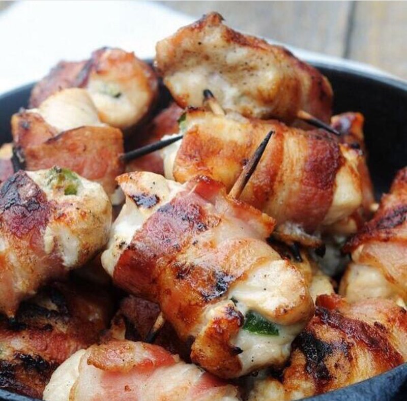 SeriousMunchies's tweet image. Bacon Wrapped Jalapeño Chicken