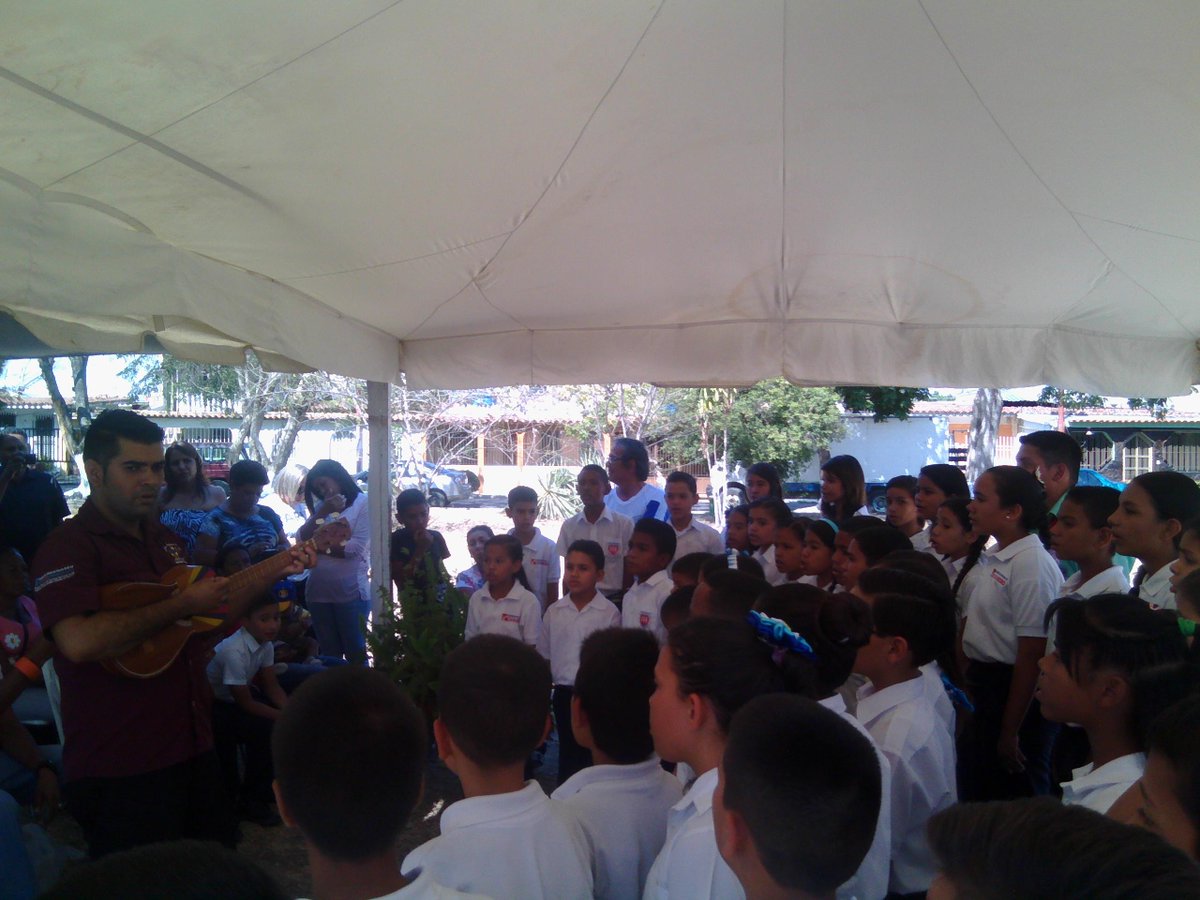<a href="/NucleoBelen/">Nucleo Belen</a> <a href="/AdrianyGomez/">Adriany Gomez</a> @OSJCARABOBO  <a href="/AGonzalezLamon/">Andres Gonzalez</a>  <a href="/elsistema/">El Sistema</a> #ElSistemaCumple41