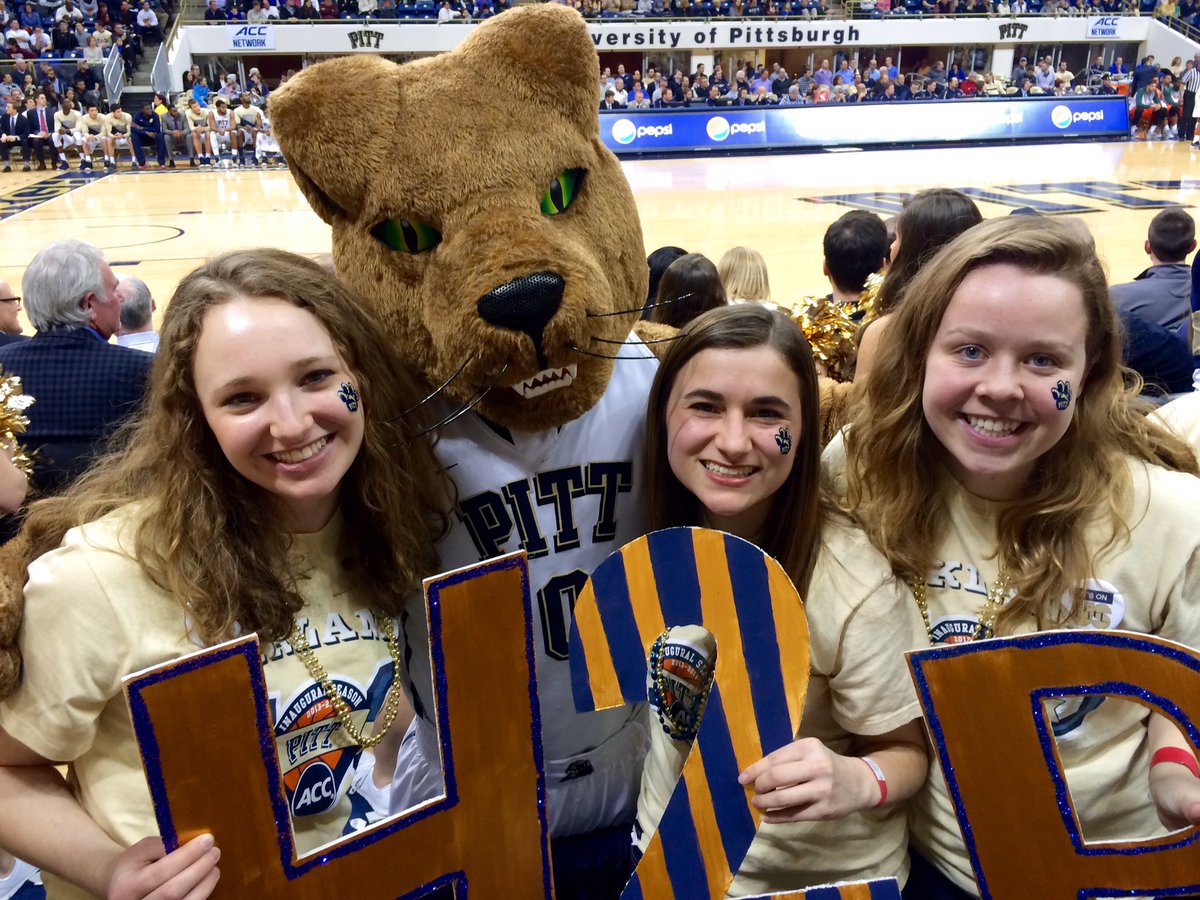 H2Pgina's tweet photo. Wishing I was in the Zoo rn and not studying 😑 #OwnTheZoo #H2P https://t.co/J2WCl0uZEA