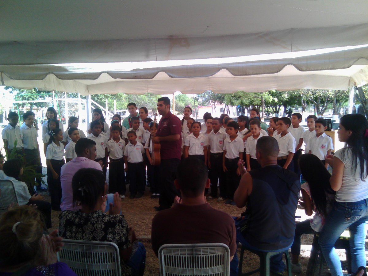 <a href="/NucleoBelen/">Nucleo Belen</a> <a href="/AdrianyGomez/">Adriany Gomez</a> @OSJCARABOBO  <a href="/AGonzalezLamon/">Andres Gonzalez</a>  <a href="/elsistema/">El Sistema</a> #ElSistemaCumple41