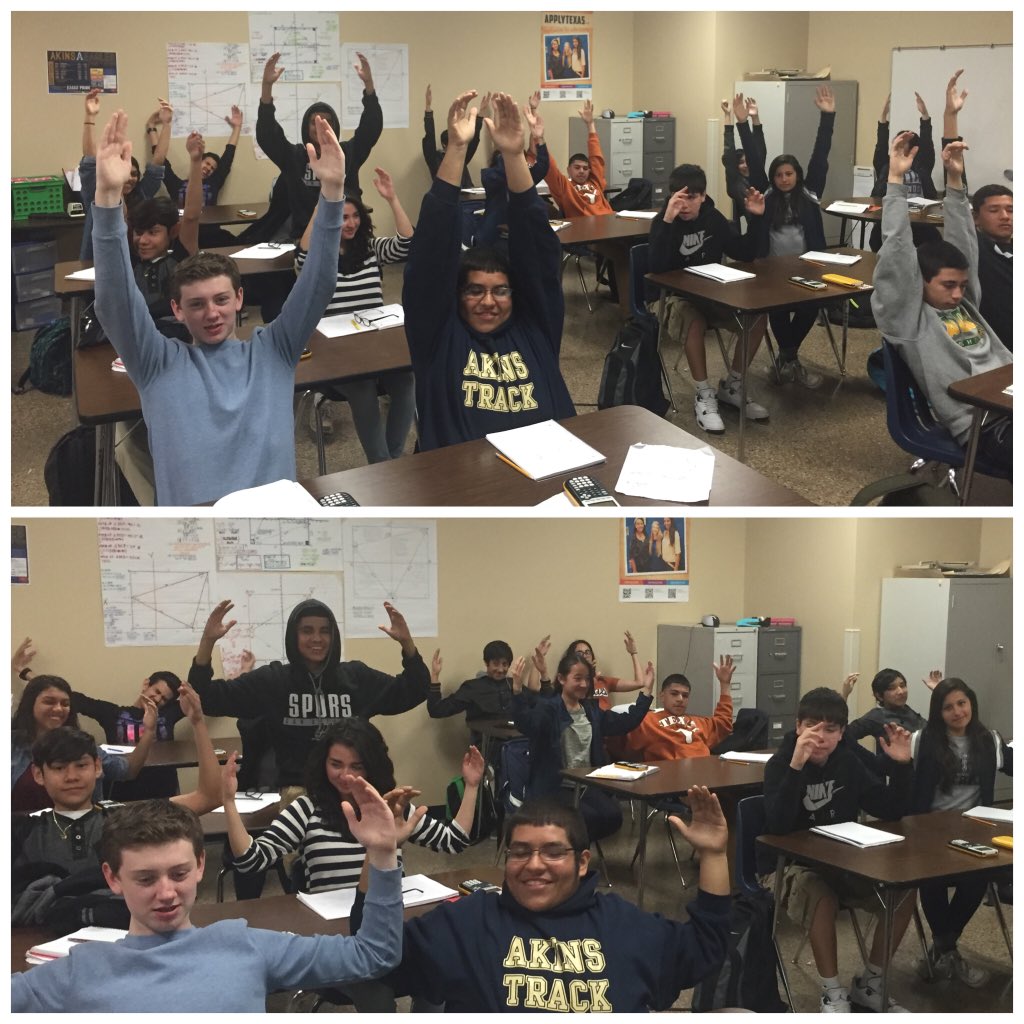 MsWood411's tweet photo. Learning about vertical stretches and compresses of Quadratics. #3rdperiodrocks https://t.co/tMSYRufnPQ