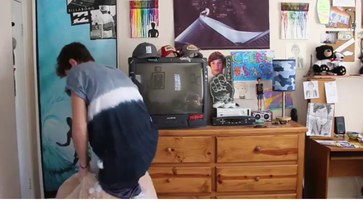 MagconFamilyOFC's tweet photo. Im watching #TheTeddyBearCamDance OMG, what are you waiting for? Go and watch in the @camerondallas youtube channel😉 https://t.co/XT2XPbxQQV