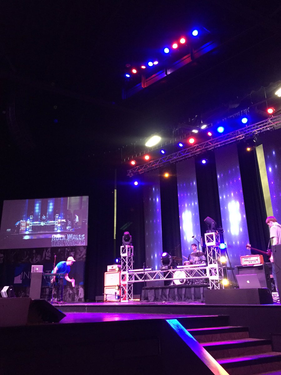 ryanadams76's tweet photo. Tonight's show is gonna get wild, lets do this #ffbc2016 https://t.co/YDdJB7dXd0