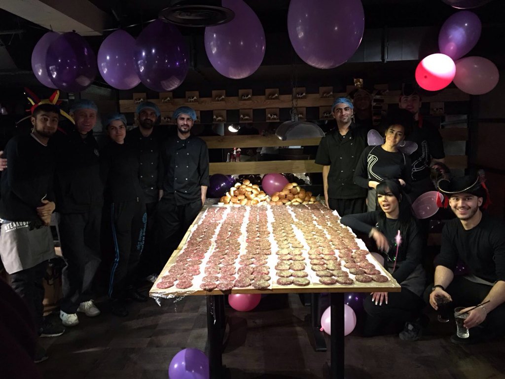 SteakoutSlough's tweet photo. Pop down and visit us for our first birthday today and get your hands on a free slider https://t.co/abSmHLnMUw